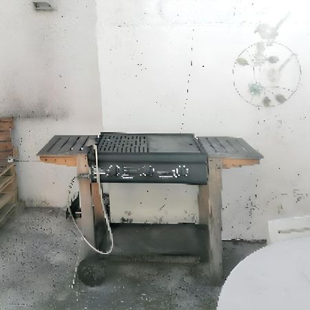 Appartement Charmant A Avignon 50 M² Terrasse Privee Екстериор снимка