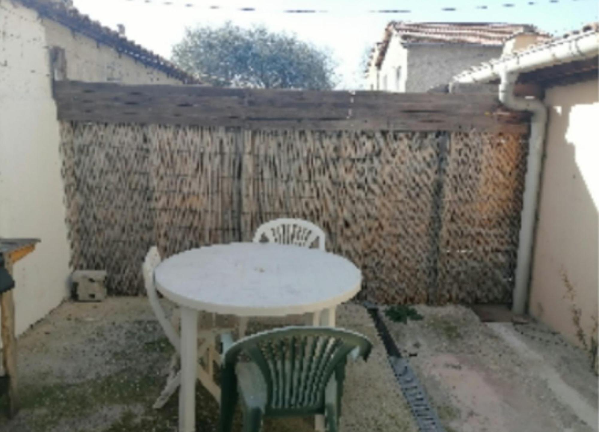 Appartement Charmant A Avignon 50 M² Terrasse Privee Екстериор снимка